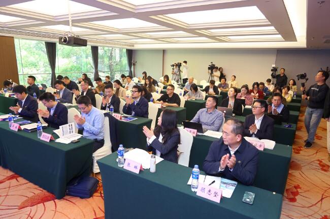 是什么“黑科技”让记者流连忘返？全国30余家主流媒体走进漫画柜
